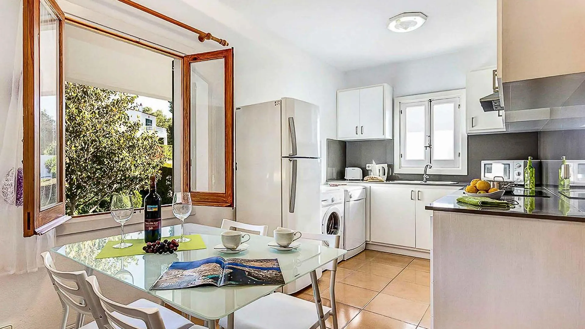 Villa Truvi Ferreries Spanyolország